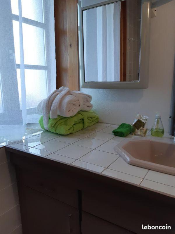 Gite La Petite Maison Horlogere Et Jacuzzi , Raquettes Les Fontenelles Bagian luar foto